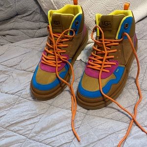 New new woman Uggs treadlite size 10 no box